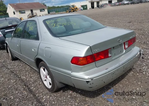 2000 Toyota Camry Le z USA, uszkodzony, nr VIN JT2BG22K2Y0467133